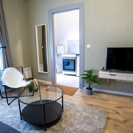 Cozy Apartment On The Boulevard. Budapeszt Zewnętrze zdjęcie